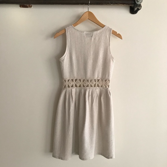 Vintage Beige Linen Dress - Picture 2 of 6